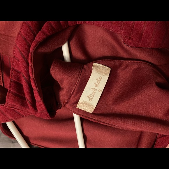 Altar’d State Crimson Dress Halter Neck - Picture 11 of 11